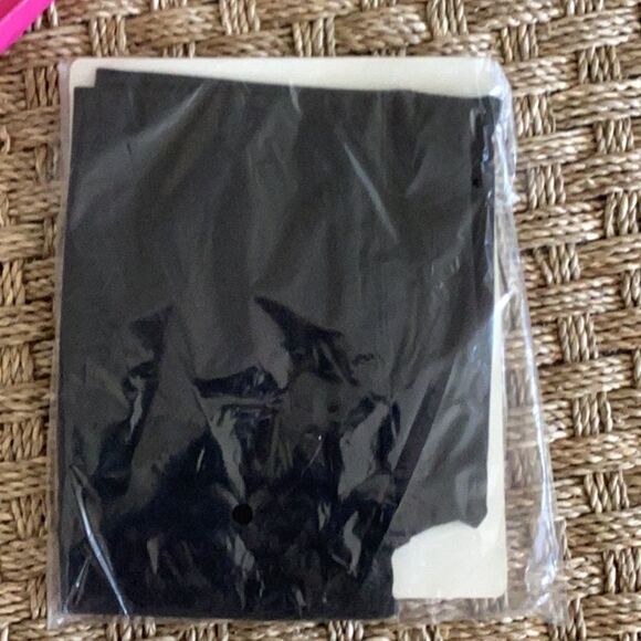 SPANX Seamless & Lightweight Power Shorts, 6” inseam, Black, Size Small, NWT - Picture 5 of 6